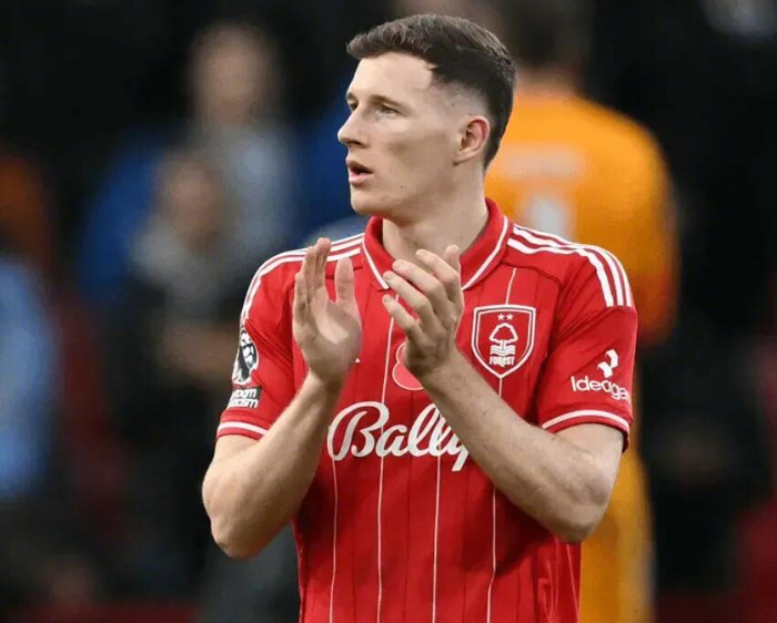 体育在线直播-切尔西瞄准安德森补强中场，或与曼联曼城竞争|诺丁汉森林|夏季转会|梅努|安德森转会|埃利奥特-安德森_新浪体育_新浪新闻