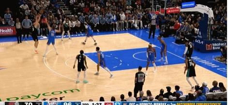 生涯第3记3分！杨瀚森无视防守扬手远投命中 3分命中数超越姚明！