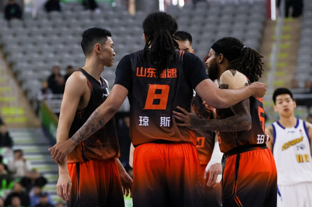 咪咕体育直播-山东男篮拒绝爆冷!全力击败广州,新外援CBA首秀,央视直播