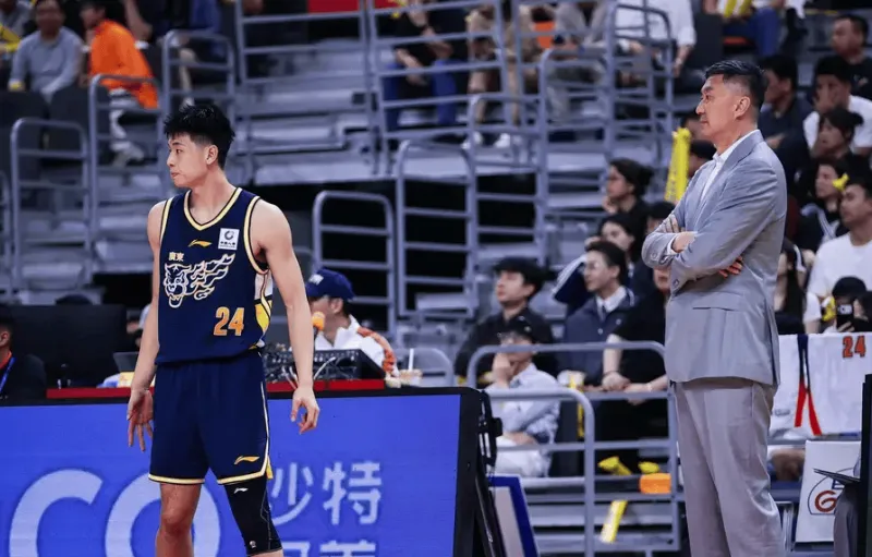 体育在线直播-杜锋：其实常规赛不至于打得这么紧，所以还是从自身找原因